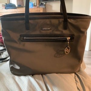 Michael Kors Tote